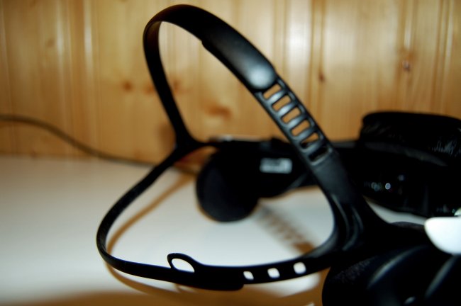 Sony HMZ-T1