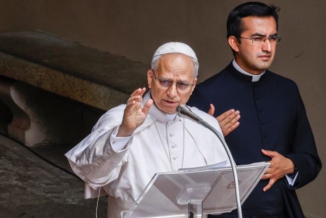 Pave Leo oppfordrer til global faste- og bønnedag for fred