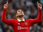 Casemiro ble hyllet av fansen, men Manchester United b&oslash;r likevel la ham g&aring;, mener Gary Neville