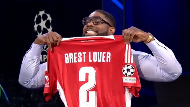 "Hvem liker Brest?"-viral CBS-video blir lagt merke til av fransk klubb, som sender en gave som svar