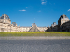 Ni arrestert p&aring; grunn av mistanke om billettsvindel for 10 millioner euro ved Louvre
