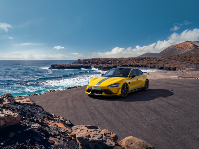 Xiaomi avduker SU7 Ultra EV fullt ut mens de kunngjør sitt rekordstore Nürburgring-løp