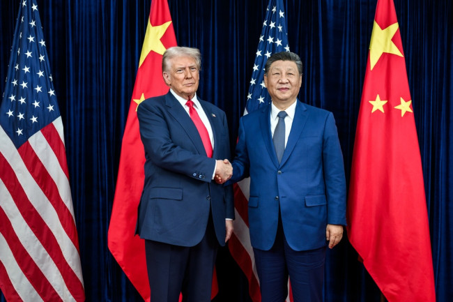 Trump og Xi snakker om Taiwan og soyabønner i et forsøk på å stabilisere forholdet mellom USA og Kina
