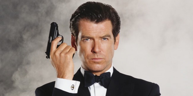 Pierce Brosnan: "Jeg gir f..." i James Bonds jul