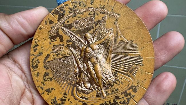 Over 100 medaljer fra Paris 2024 ble returnert til OL-organisasjonskomiteen etter alvorlig forringelse