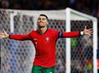 Cristiano Ronaldos to scoringer bringer ham n&aelig;rmere 1000-m&aring;lsgrensen, til tross for uavgjort mot Portugal