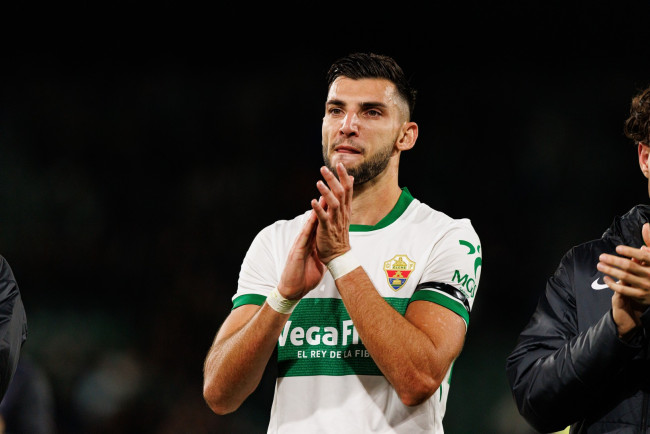 Påtalemyndigheten ber om over ti års fengsel for Elche-spiller Rafa Mir for voldelige seksuelle overgrep