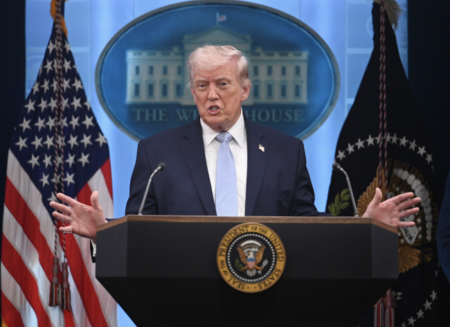 Trump går med på to ukers våpenhvile i Iran og trekker seg fra trusselen om å "ødelegge en hel sivilisasjon"