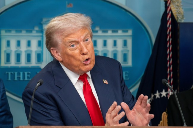 Trump lover å "sette en permanent pause" i migrasjonen fra "tredjeverdensland" etter skyteepisoden i Washington DC