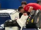 Novak Djokovic kaster opp under en kamp under brutale forhold i Shanghai