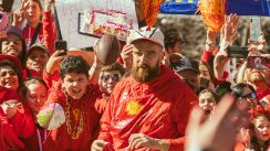 media/17/traviskelcenot_4471743t.jpg
