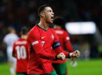 Cristiano Ronaldo sl&aring;r rekord i VM-kvalifiseringen med 3-2-seier over Ungarn