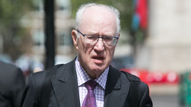 Church of England planlegger å iverksette tiltak mot geistlige i forbindelse med barnemishandlingsskandalen