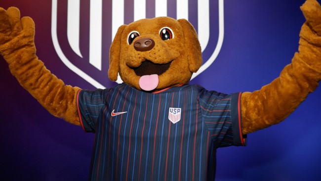 US Soccer avslører ny maskot for FIFA World Cup 2026, og fansen tror det er en spøk