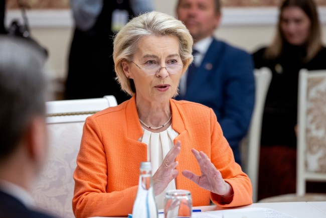 EU vil foreslå nye sanksjoner mot Iran