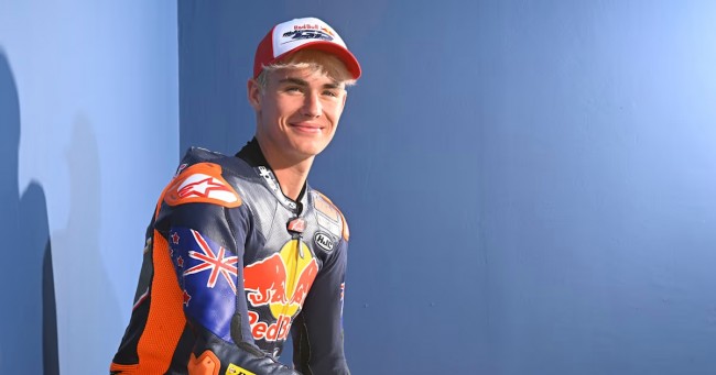 Motorsyklisten med rekorden for flest fall er spesielt stolt av "prestasjonen": "Det er fordi jeg gjør mitt beste"