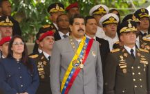 media/25/madurothreatensarm_4652543t.jpg