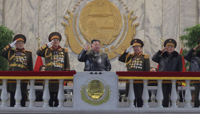 Kim Jong Un advarer Nord-Korea om at landet kan "fullstendig ødelegge" Sør-Korea hvis det blir truet