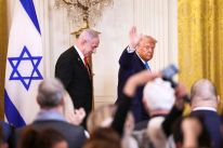 media/26/trumpoffers5_000_4652603t.jpg