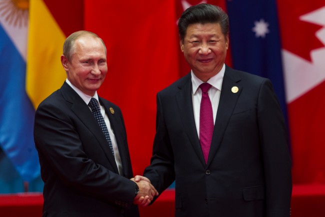 Putin roser Xi for varm mottakelse i Kina