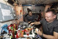 media/29/spacexcrewdragon_4502913t.jpg