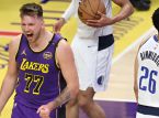 Luka Dončić holder ikke tilbake i sin f&oslash;rste Lakers-kamp mot Mavericks, og sl&aring;r en NBA-rekord i prosessen