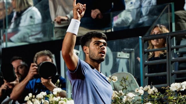 Roger Federer håper Carlos Alcaraz vinner Australian Open: "Det ville vært et utrolig spesielt øyeblikk for spillet"