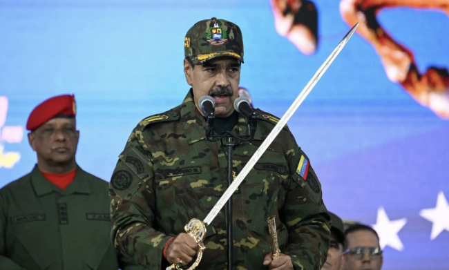 Trump advarer flyselskaper om å "holde seg unna Venezuela"