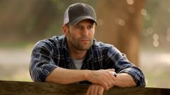 media/33/jasonstathamjagar_3783353t.jpg