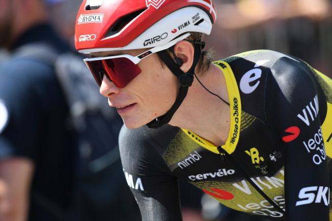 Jonas Vingegaard vinner sin første etappe i Giro d'Italia og klatrer fra 15. til 2. plass i sammendraget
