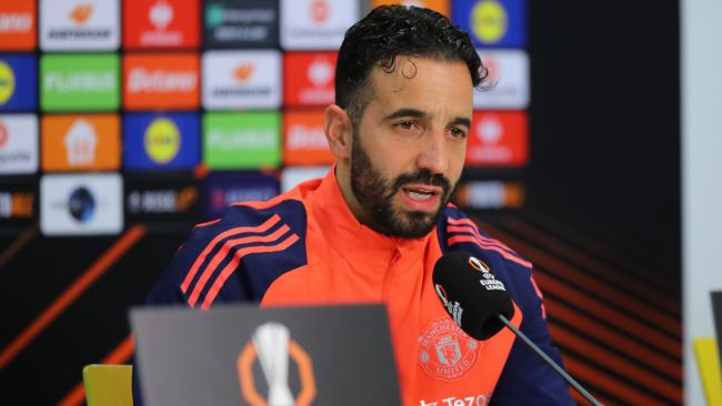 Ekspert kaller nåværende Manchester United-manager Ruben Amorim "en katastrofe"