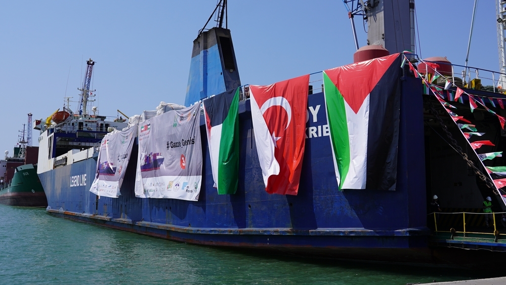 Skip med nødhjelp og aktivister til Gaza angrepet av droner