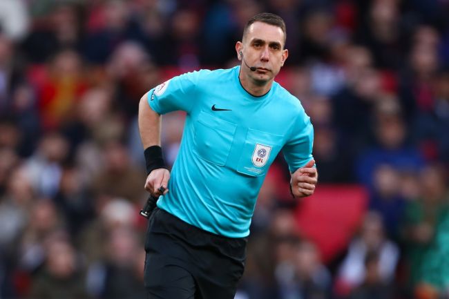 Tidligere Premier League-dommer David Coote får betinget fengselsstraff for å ha hatt et uanstendig bilde av et barn