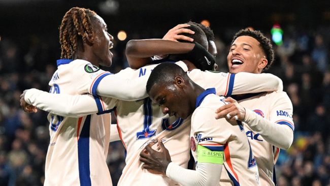 Chelsea og Betis nærmere Conference League-finalen etter spennende kveld med åtte mål