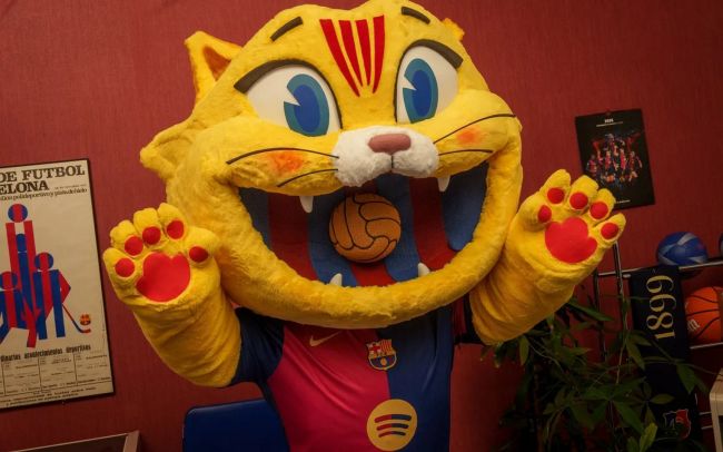 FC Barcelona introduserer ny maskot, men den brakte ikke mye hell