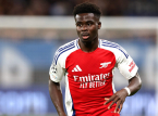 Arsenal sikrer seg Bukayo Saka frem til 2031, og gj&oslash;r ham til den best betalte fotballspilleren i laget