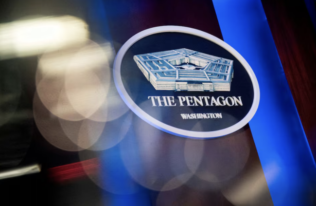USAs forsvarsminister har nå sparket sin marineminister i Pentagon