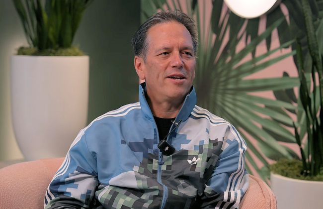 Spillverdenen hyller Phil Spencer etter hans sjokkerende avgang