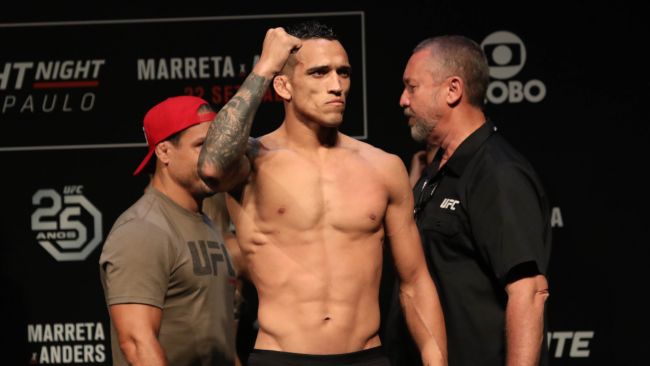 Charles Oliveira avkrefter ryktene om at returkampen mot Max Holloway vil finne sted på UFC 324 i januar