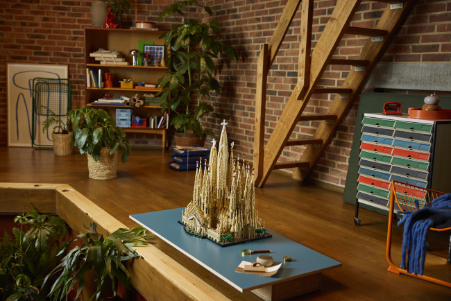 Lego avduker offisielt Sagrada Familia-settet, det største settet gjennom tidene målt i antall deler