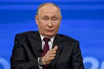 media/40/putindeclaresend_4534093t.jpg