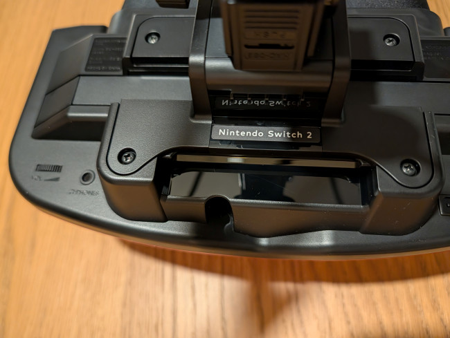Unboxing og sammenligning: Slik ser Virtual Boy for Switch ut