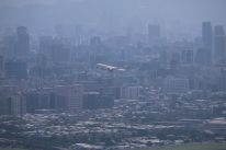 media/41/japanpreparesevacuation_4514173t.jpg