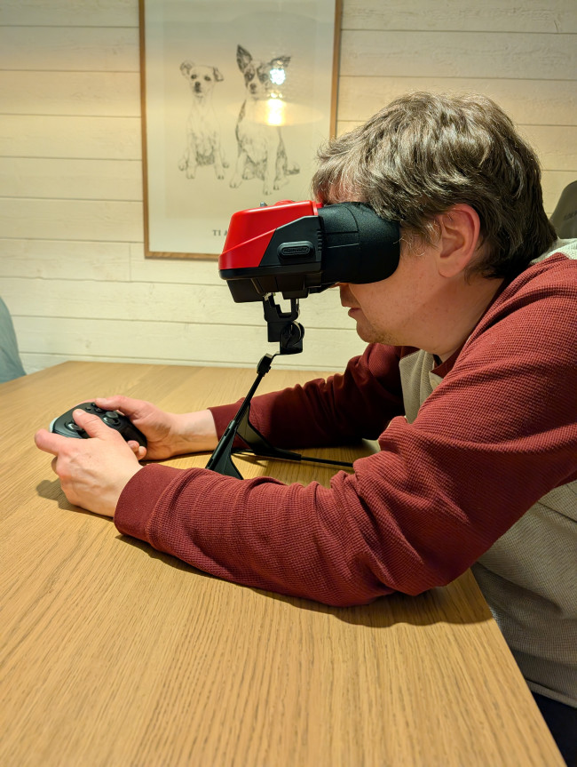Unboxing og sammenligning: Slik ser Virtual Boy for Switch ut