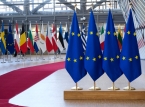 EU-toppm&oslash;tet &aring;pner med en skarp advarsel: "Penger i dag eller blod i morgen" og "EU marsjerer inn i krigen"