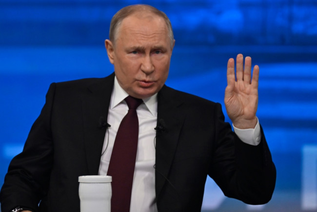 Putin kunngjør ortodoks påskevåpenhvile i Ukraina