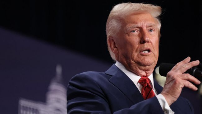 Trump sanksjonerer Den internasjonale straffedomstolen på grunn av etterforskning av krigsforbrytelser