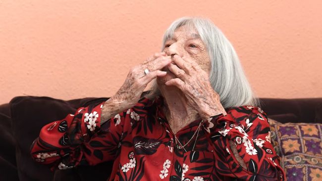 Ágnes Keleti, den eldste olympiske gullmedaljevinneren og Holocaust-overleveren, dør 103 år gammel