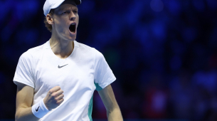 Jannik Sinner trekker seg fra Cincinnati Open på grunn av en kneskade