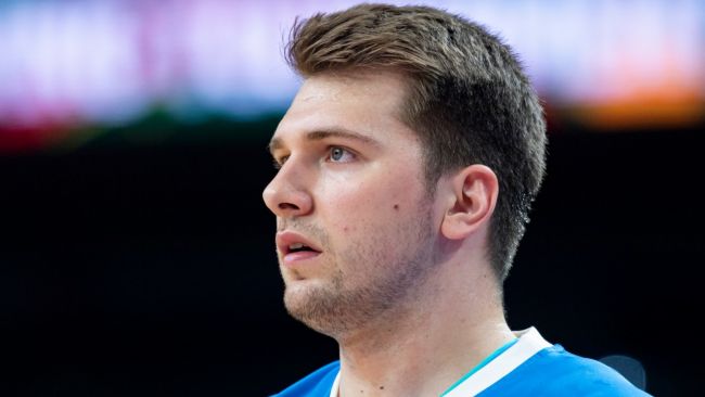 Luka Dončić klager på dommerne i Slovenias nederlag mot Tyskland i EuroBasket